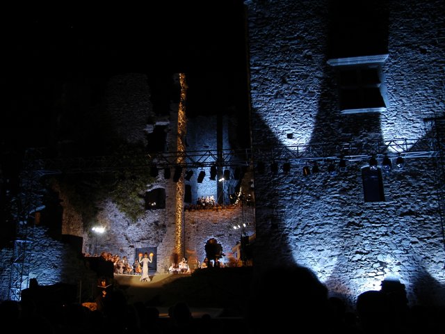 Arthur & les Chevaliers de la paille blonde